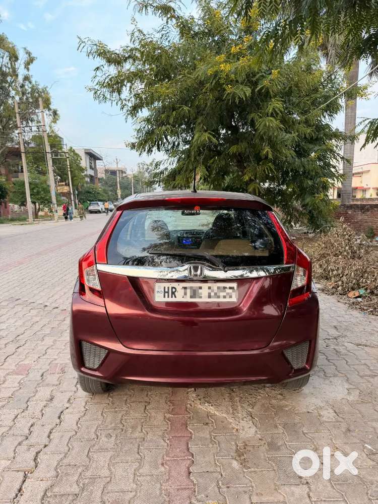 Honda Jazz Top Model Vx Diesel Dec 2015 Rocket Pickup Mileage 25plus