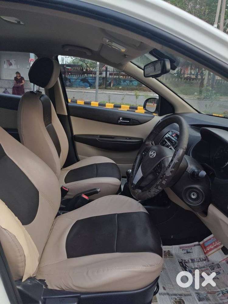 Hyundai I20 Sportz 1.4 Crdi, 2013, Petrol