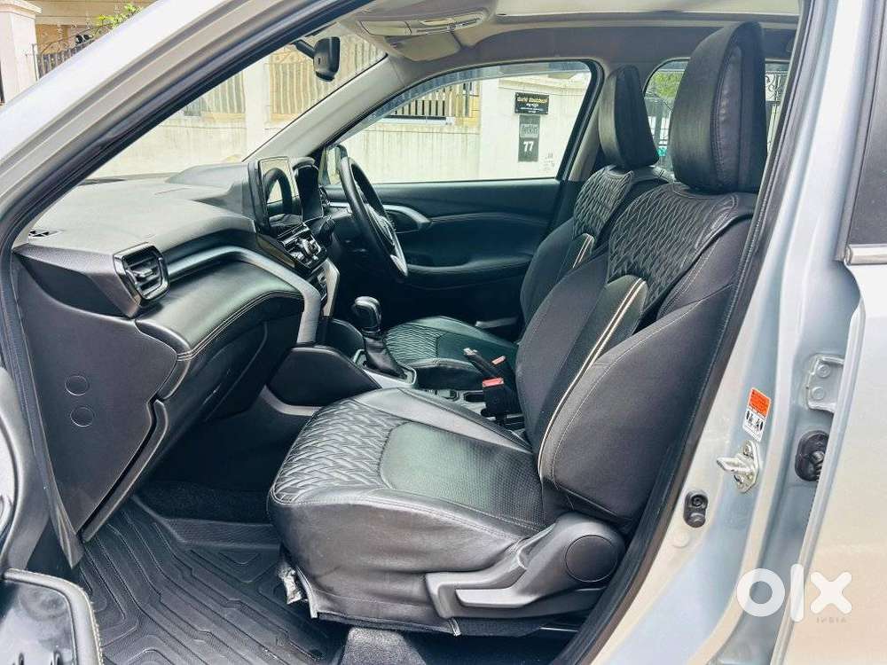 Maruti Suzuki Grand Vitara 1.5 Zeta Plus Intelligent Hybrid Ecvt, 20..