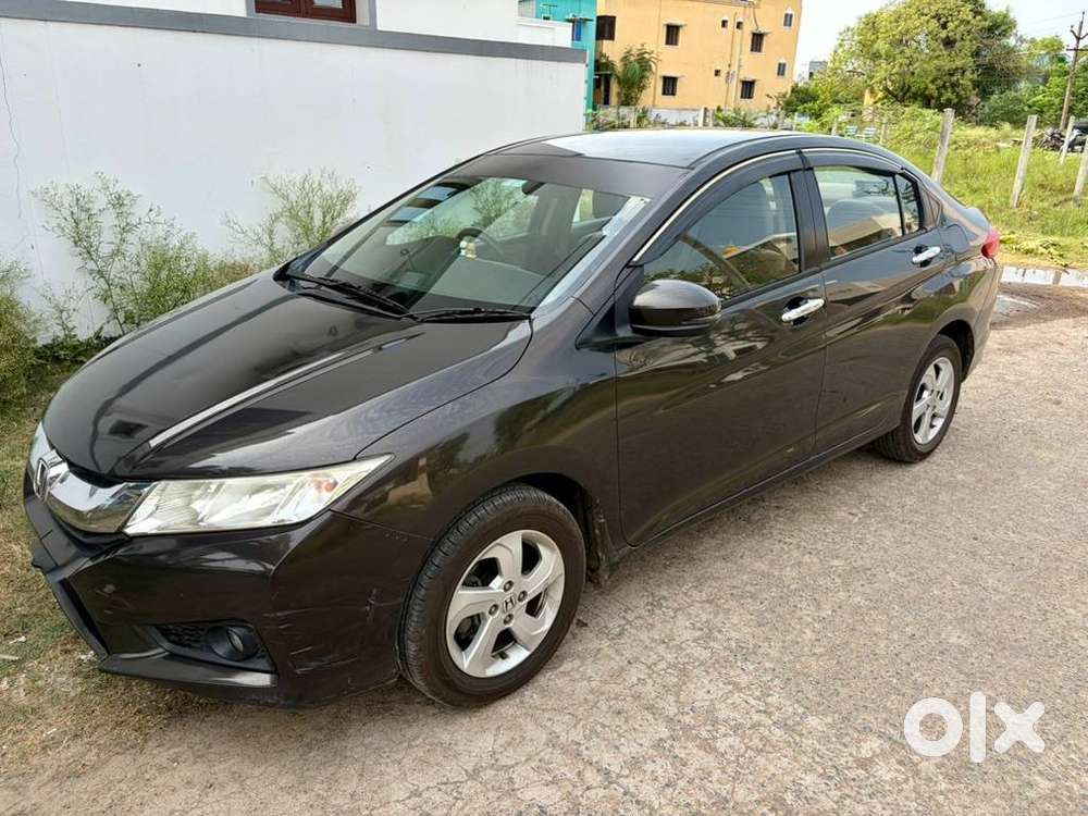 Honda City 4th Gen 1.5 V I-vtec Mt  Golden Brown Metallic