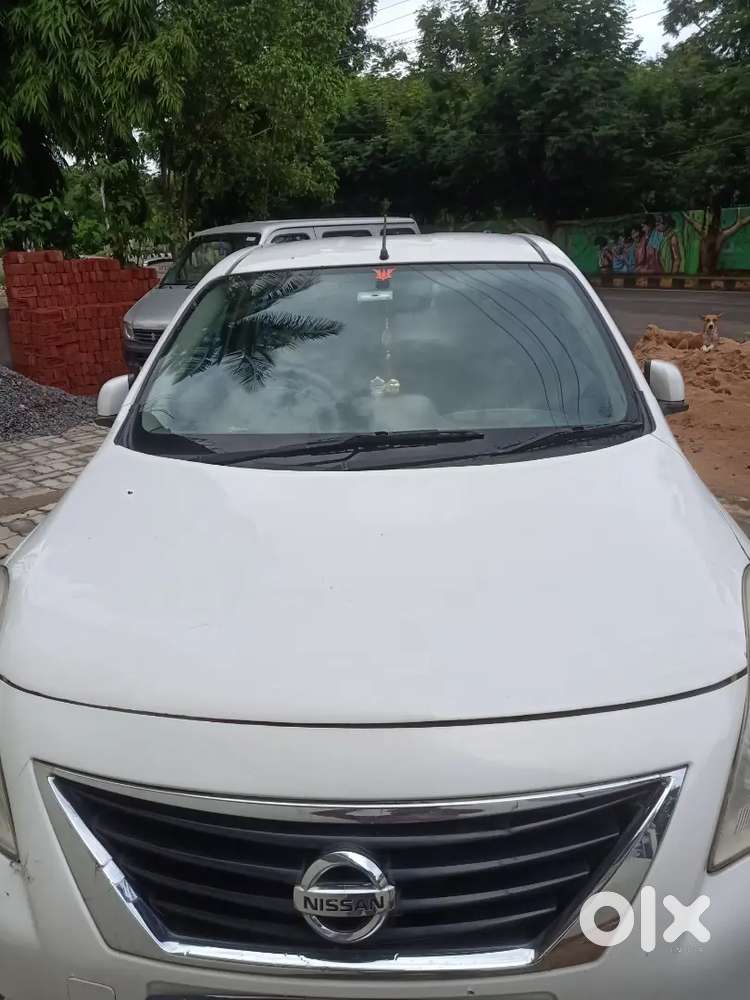 Nissan Sunny 2012 Petrol Well Maintained