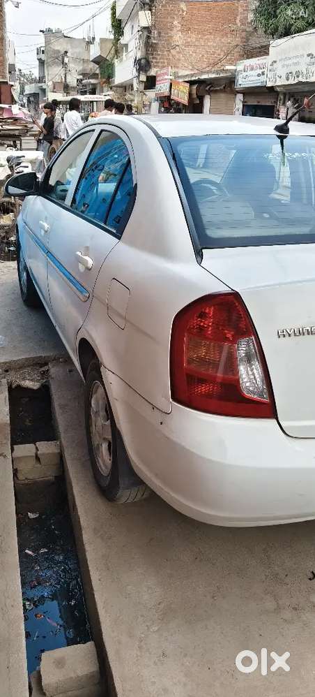 Hyundai Verna 2010 Diesel Manual