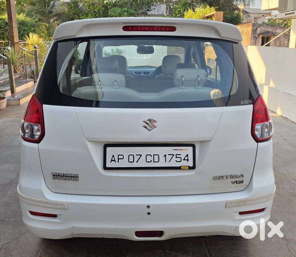 Maruti Suzuki Ertiga Vdi Shvs, 2014, Diesel