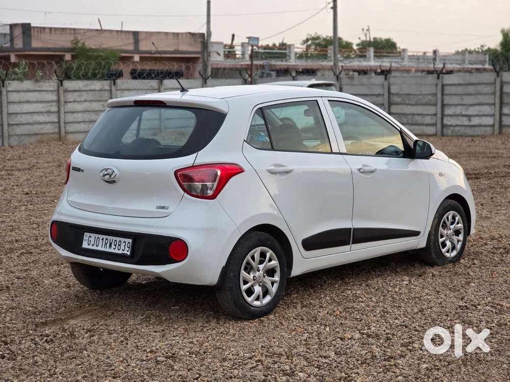 Hyundai Grand I10 Magna, 2017, Petrol