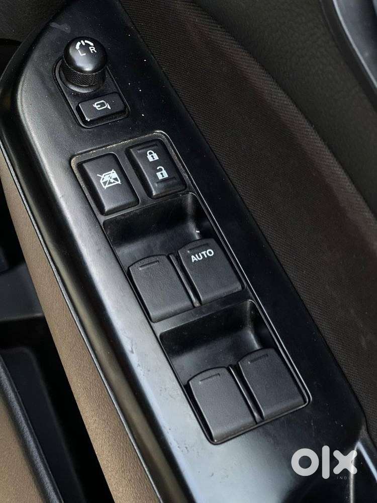 Maruti Suzuki Swift 1.2 Vxi (o), 2015, Petrol