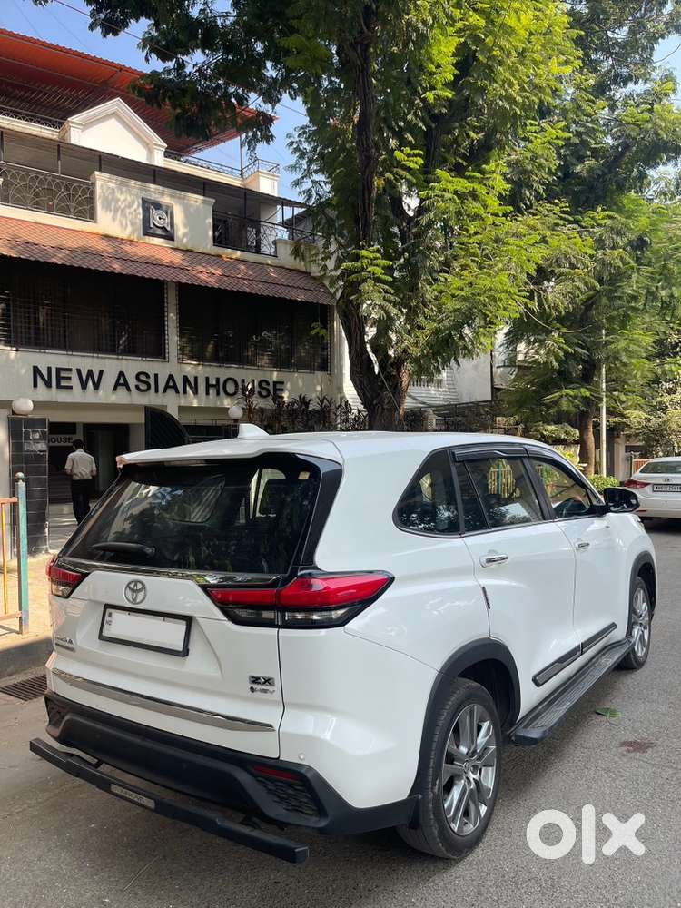 2025 Toyota Innova Hycross Zx(0) Hybrid