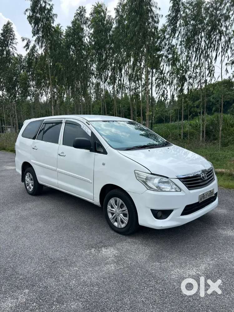Toyota Innova Diesel 2013