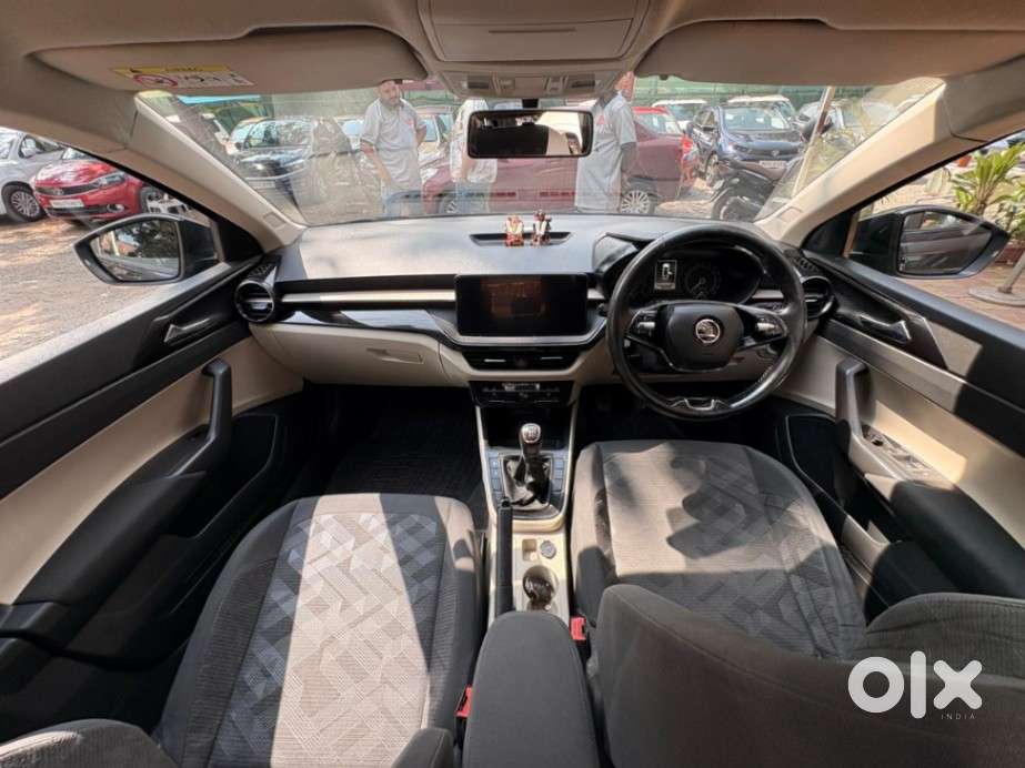 Skoda Slavia Ambition 1.0l Tsi Mt, 2022, Petrol