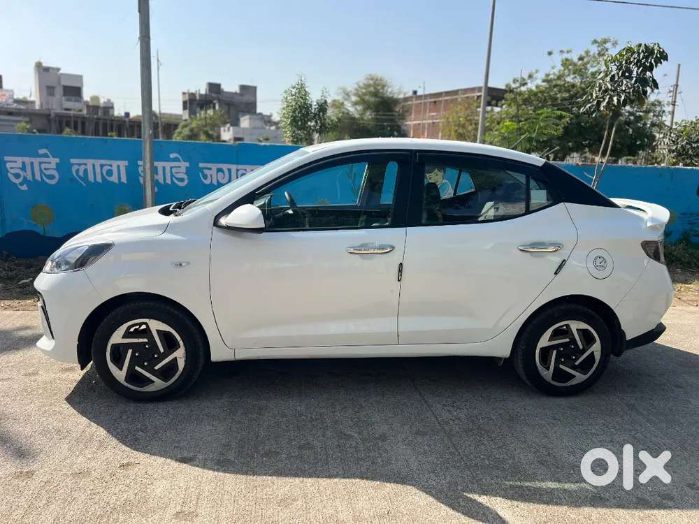 Hyundai Aura 2025 Cng &  8000 Km Driven