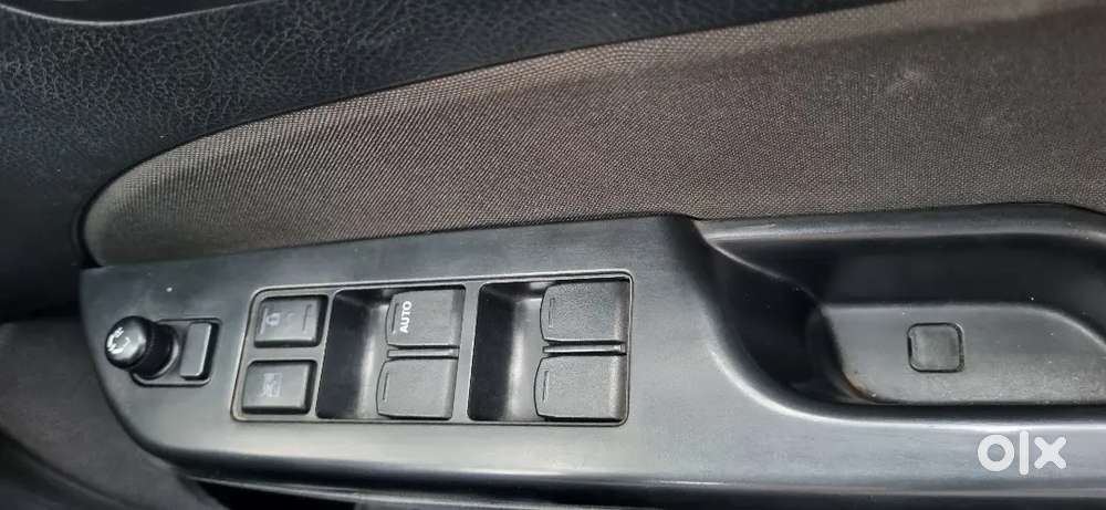 Swift 2015 Vxi Just 41k Running With Showroom History