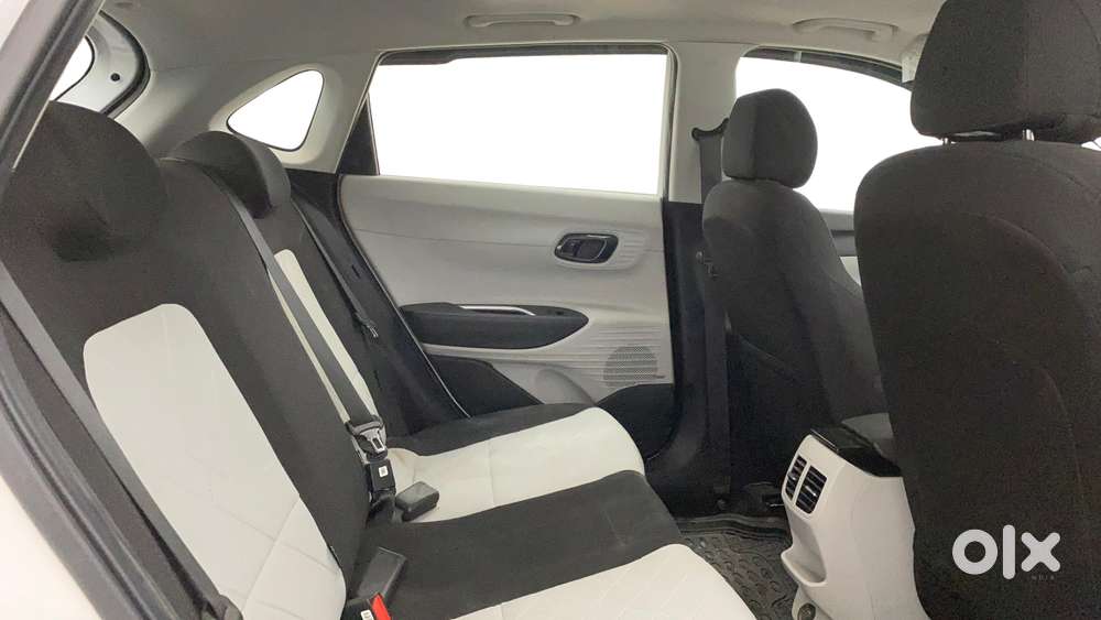 Hyundai New I20 1.2 Asta Mt, 2024, Petrol