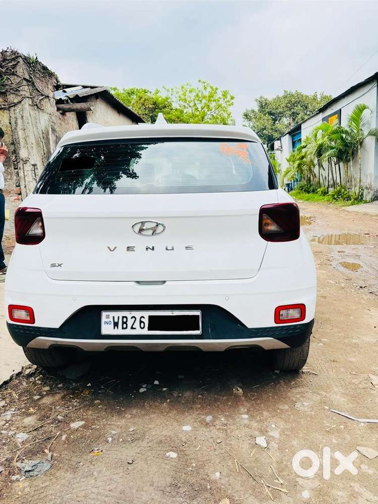 Hyundai Venue 2022 Diesel Well Maintained