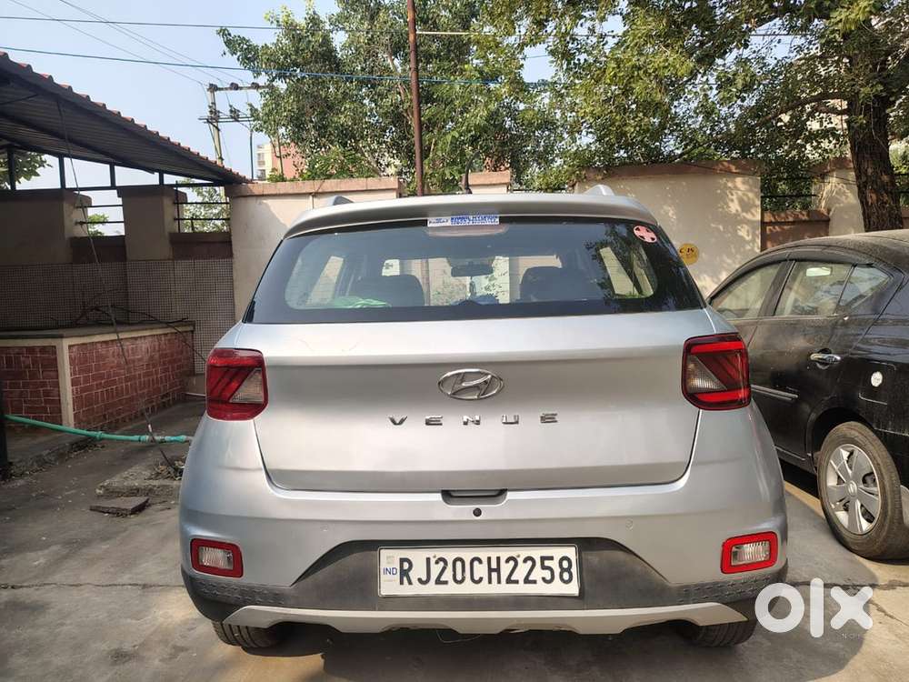 Hyundai Venue Petrol 2021