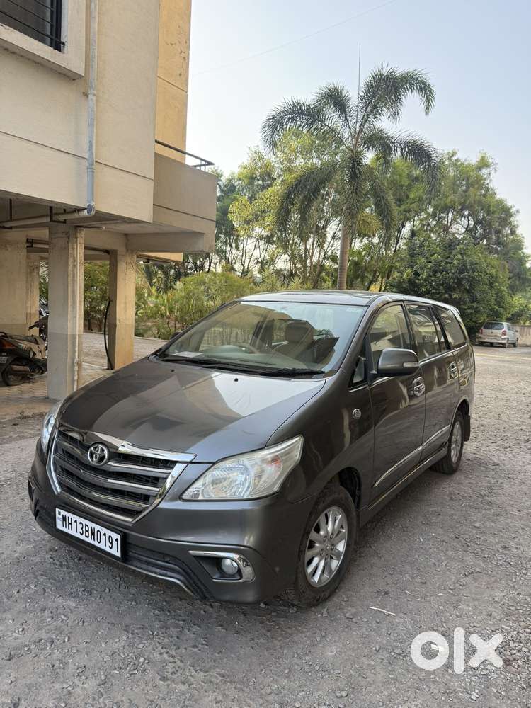 Toyota Innova 2.5 V 8 Str, 2013, Diesel