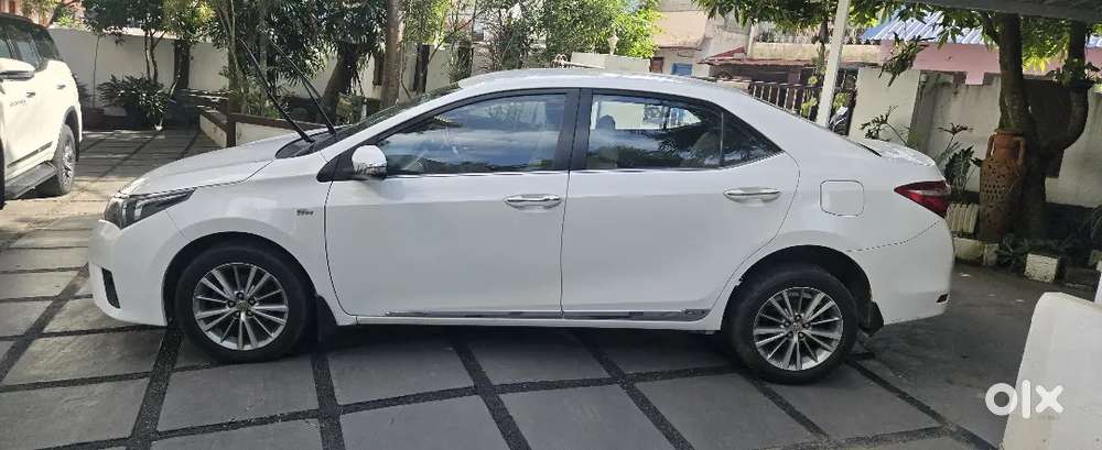 Toyota Corolla Altis 2014