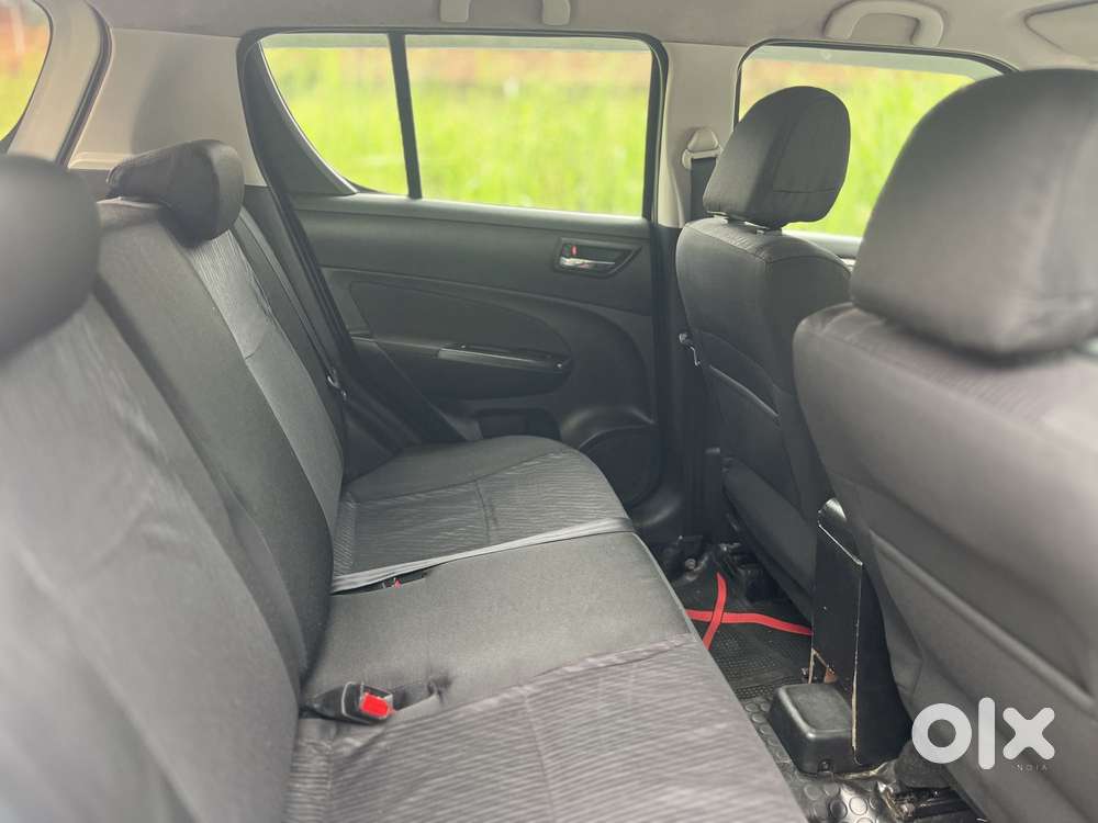 Maruti Suzuki Swift Vxi Optional, 2017, Petrol