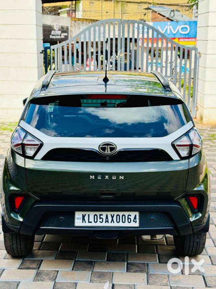 Tata Nexon 1.2 Revotron Xma Amt (s), 2021, Petrol