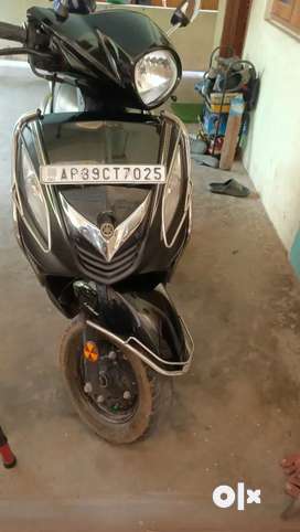 Second hand scooty in outlet gajuwaka