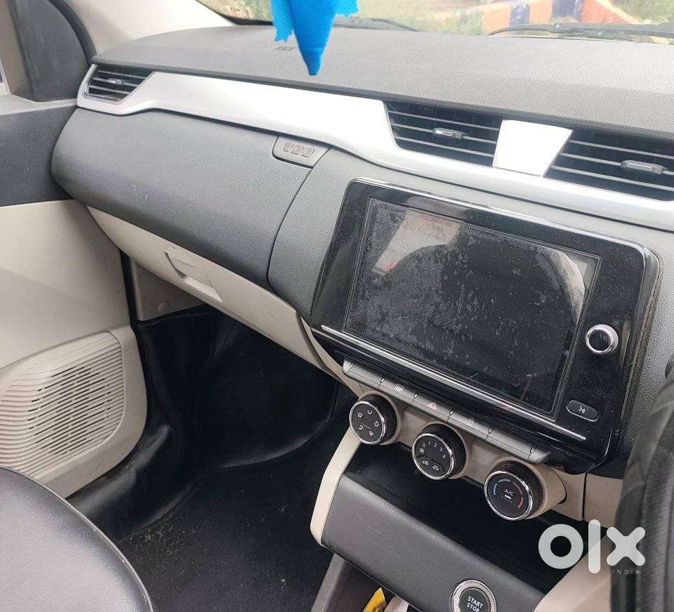 Renault Triber Rxz, 2021, Petrol