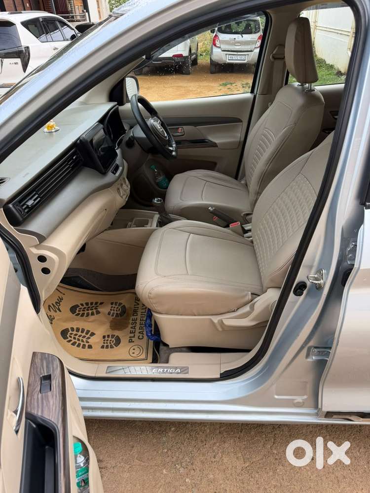 Maruti Ertiga Petrol 2022