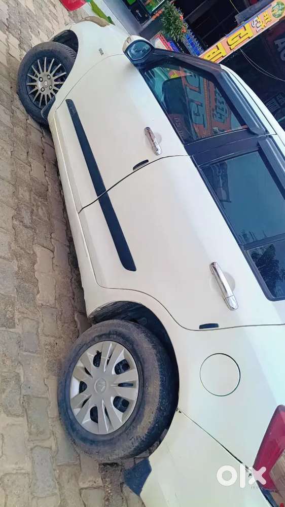 Maruti Suzuki Swift Dzire 2015 Diesel 90000 Km Driven