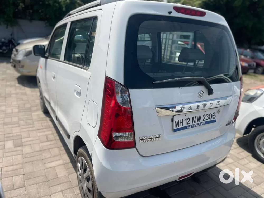 Maruti Suzuki Wagon R 1.0 Vxi Amt, 2016, Petrol