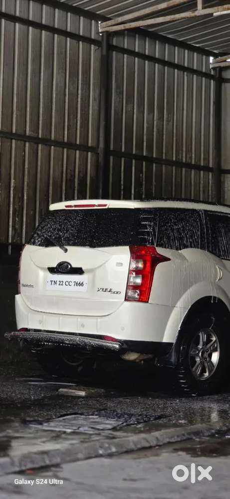 Mahindra Xuv 500 W8,590000