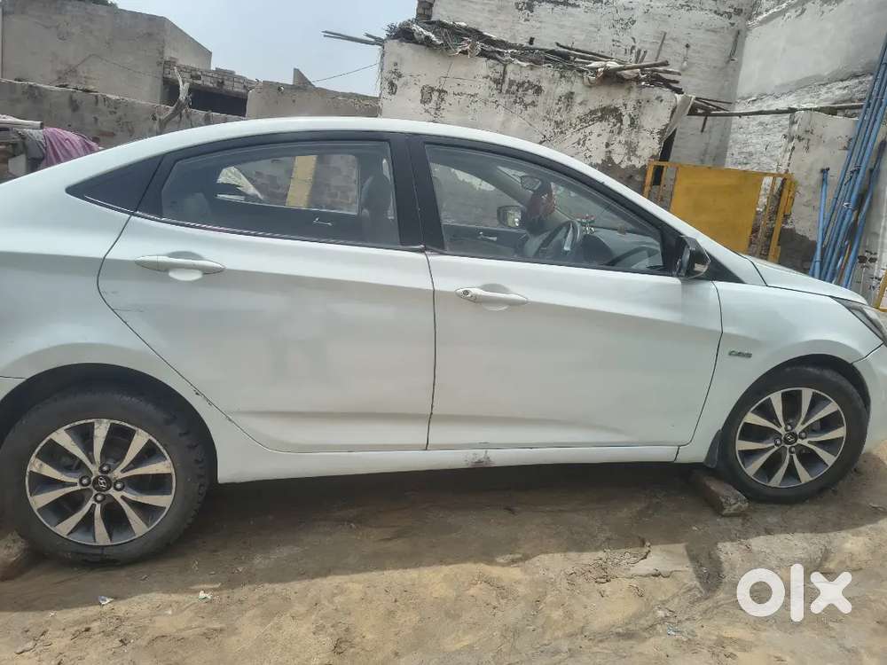 Hyundai Fluidic Verna 2013