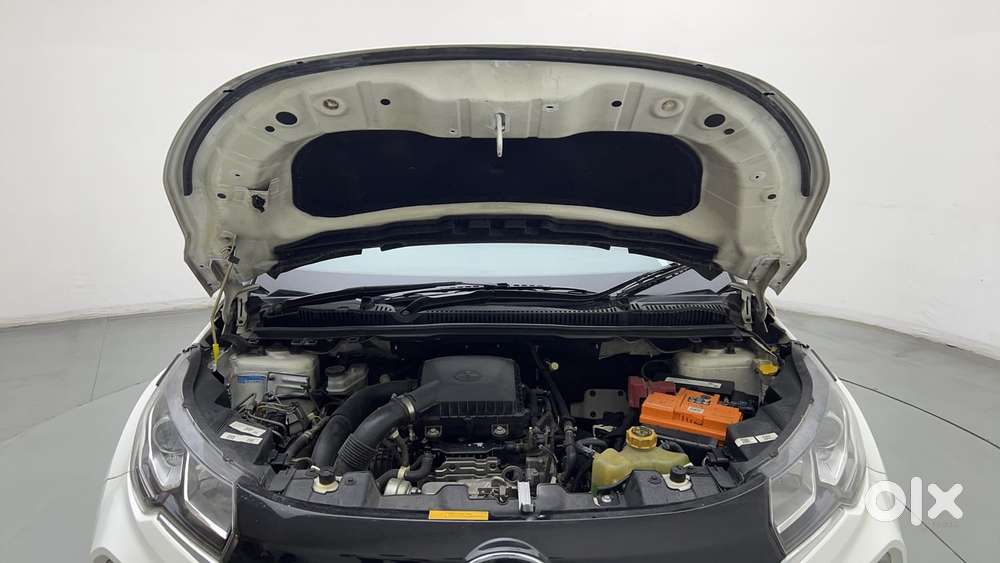 Tata Nexon 1.2 Revotron Xza Plus Hs, 2022, Petrol