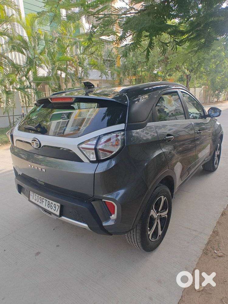 Tata Nexon 1.2 Revotron Xza Plus Dualtone, 2021, Petrol