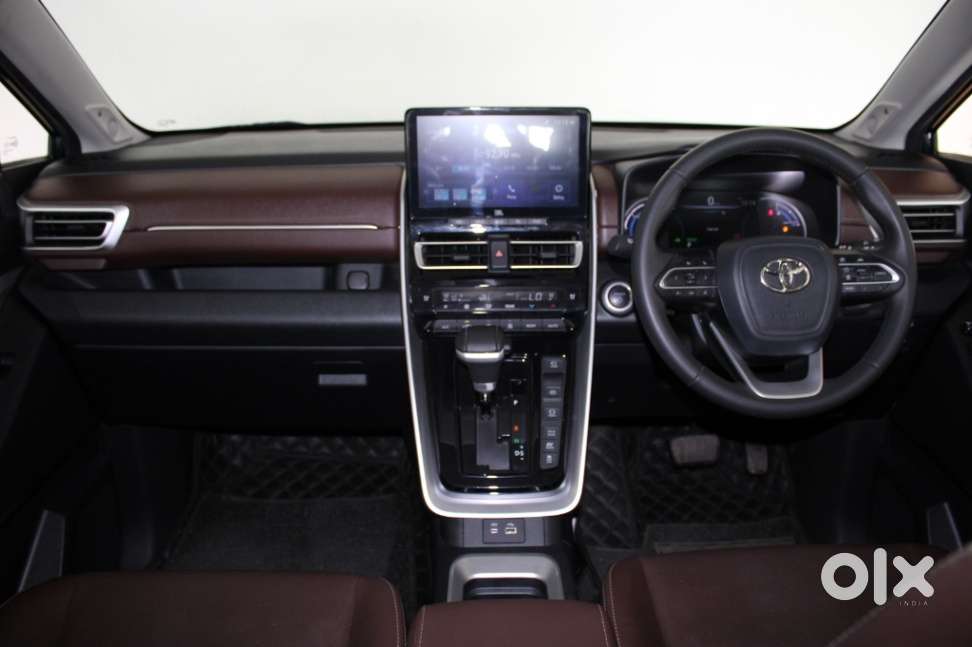 Toyota Innova Hycross 2.0 Zx Hybrid 7 Str, 2024, Petrol