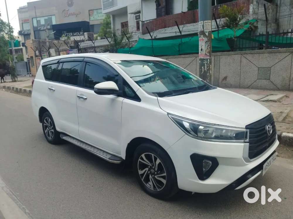 Toyota Innova Crysta [ ] 2.4 Gx At 7 Str, 2023, Diesel