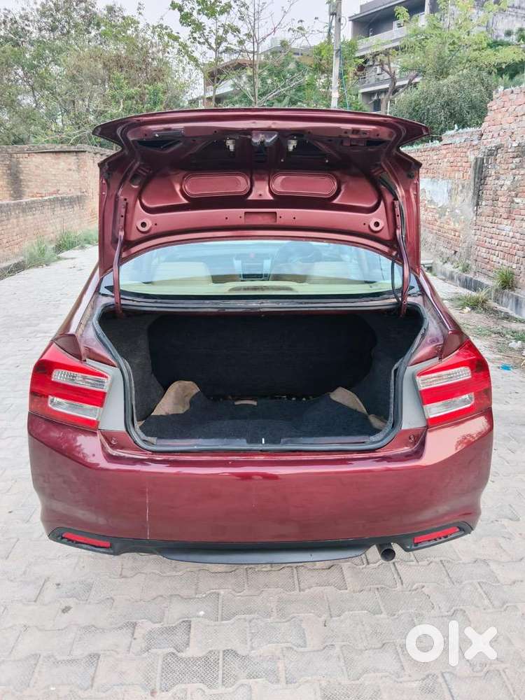 Honda City 2012 Petrol Well Maintained All Original New Condition