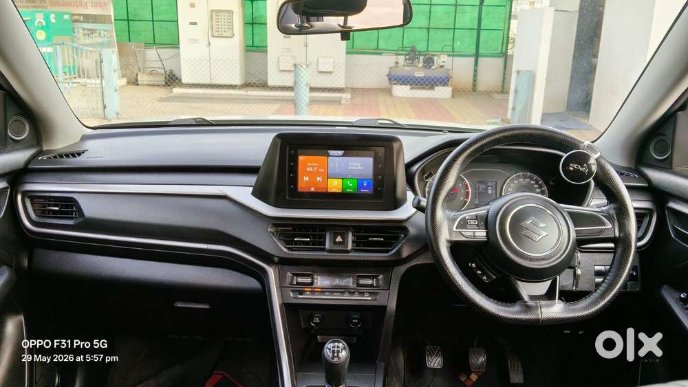 Maruti Suzuki Vitara Brezza 1.5 Vxi, 2023, Cng & Hybrids