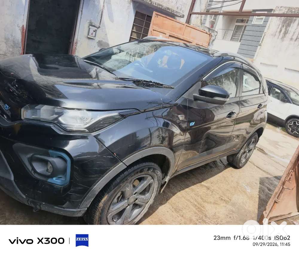 Tata Nexon Ev 2022 Dark