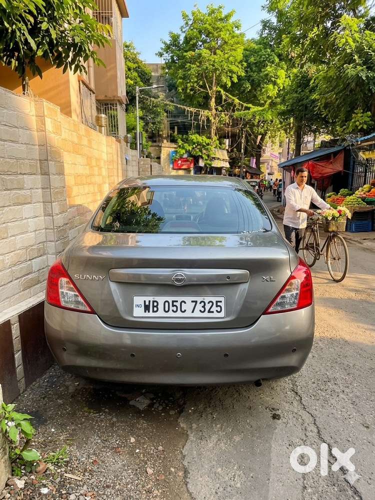 Nissan Sunny Petrol 2013