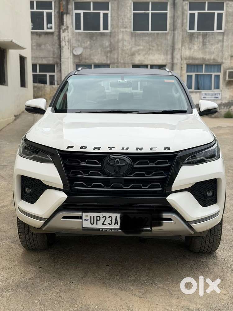 Toyota Fortuner Leader Edition 2025
