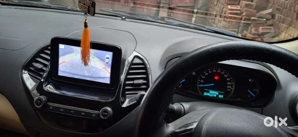 Ford Figo Aspire Petrol Cng On Papper
Running: 60000 Km.