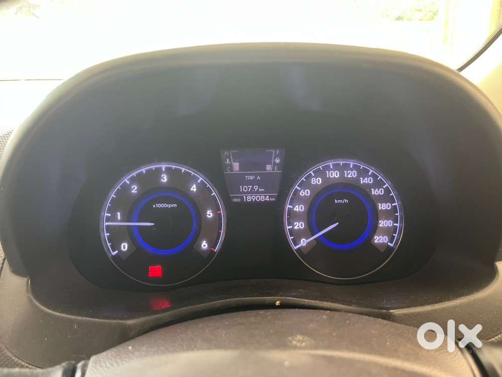 Hyundai Verna Fluidic 2012