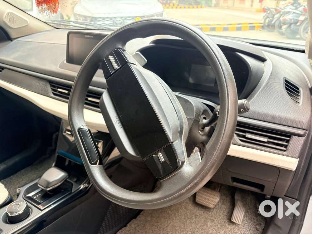 For Sale: Tata Nexon Pure S Pamt (petrol) - Like New! Grey  Oct 24