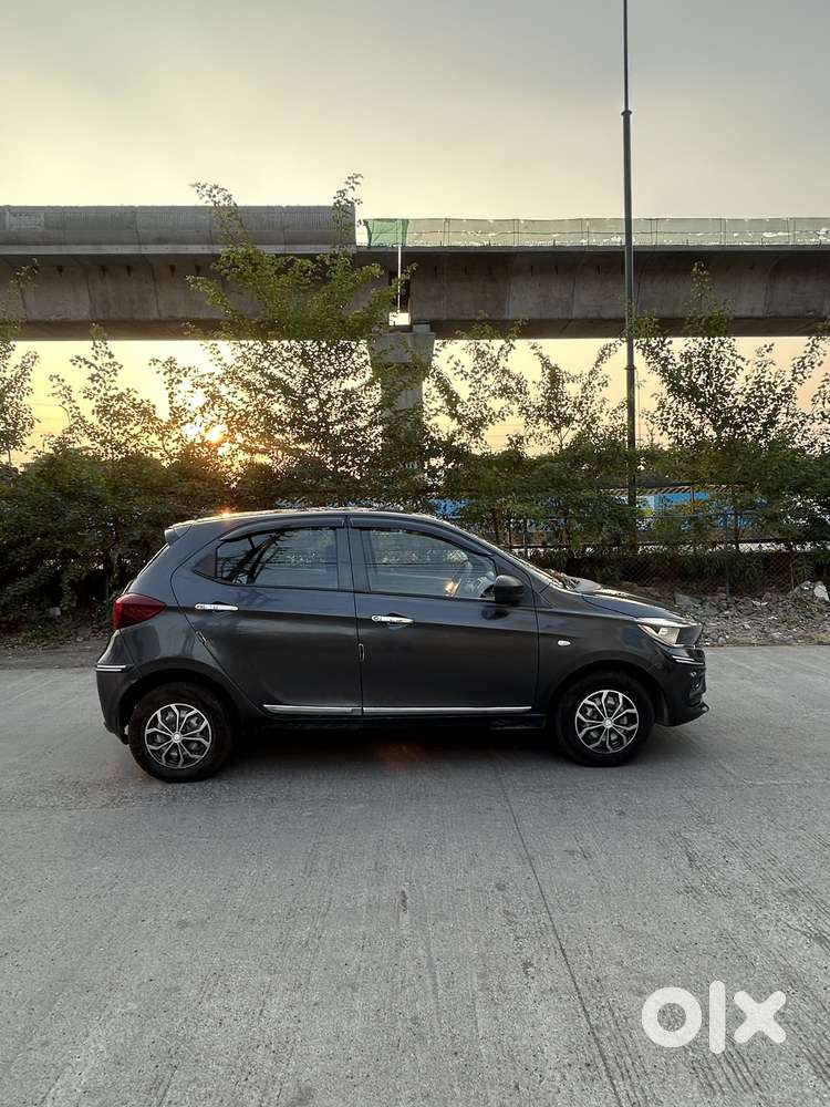 Tata Tiago 1.2 Revotron Xe Cng, 2026, Cng & Hybrids
