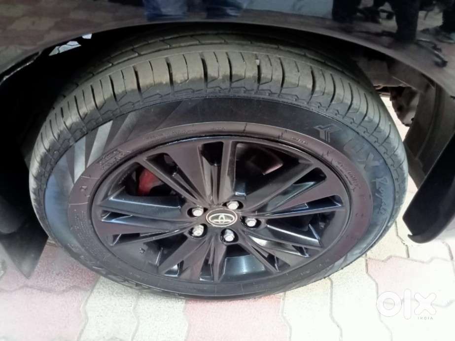 Toyota Innova Crysta 2.4 Z 7 Str, 2016, Diesel