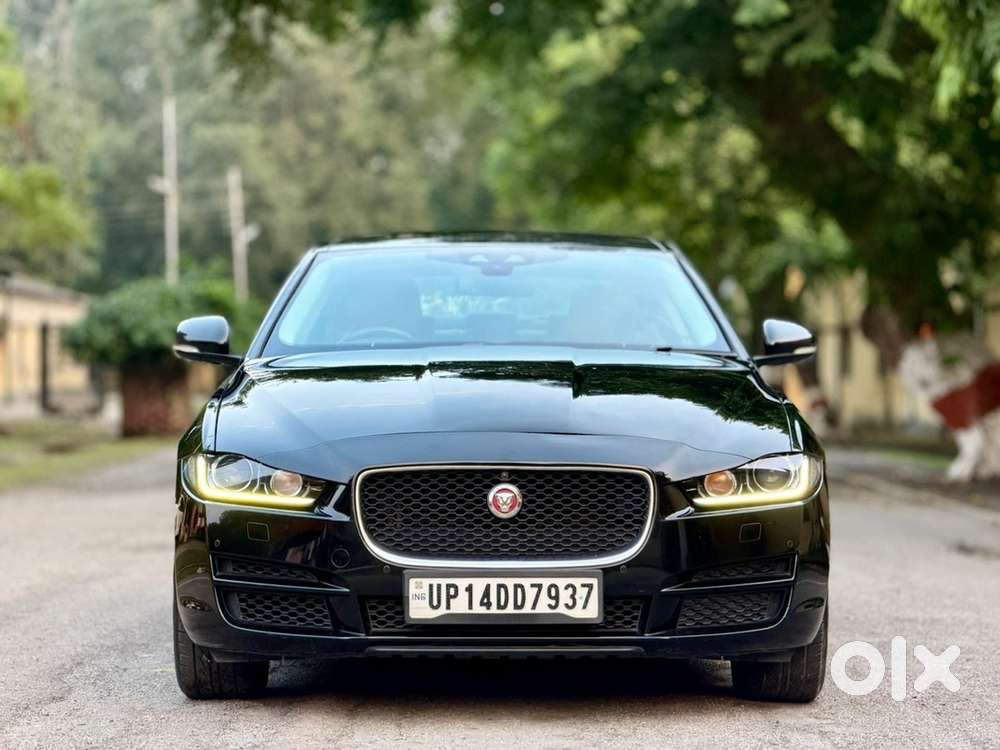 Jaguar Xe Petrol 2017
