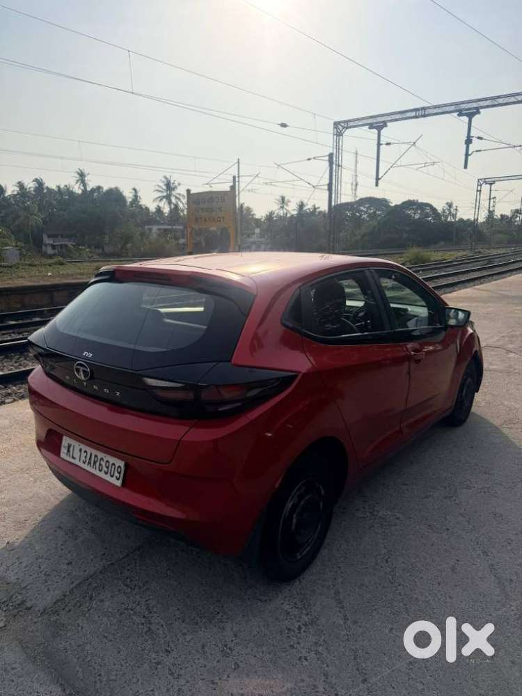 Tata Altroz 1.2 Xe, 2020, Petrol