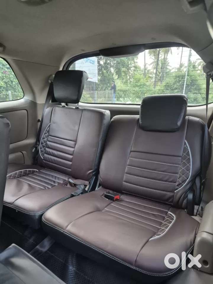 Toyota Innova 2.5 G (diesel) 7 Seater Bs Iv, 2015, Diesel