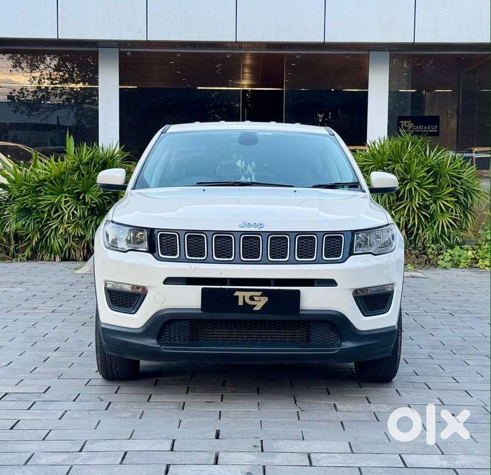 Jeep Compass, 2019, Petrol