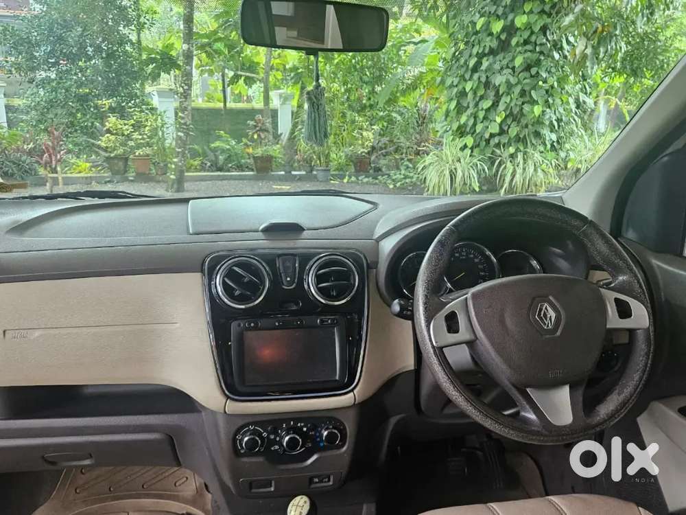 Renault Lodgy Diesel 2016 Rxz 8str