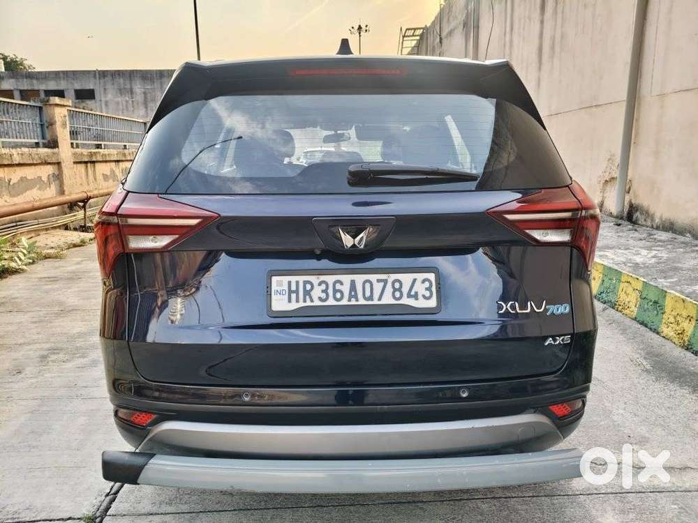 Mahindra Xuv700 2.0 Ax 5 Petrol Mt Str, 2024, Petrol