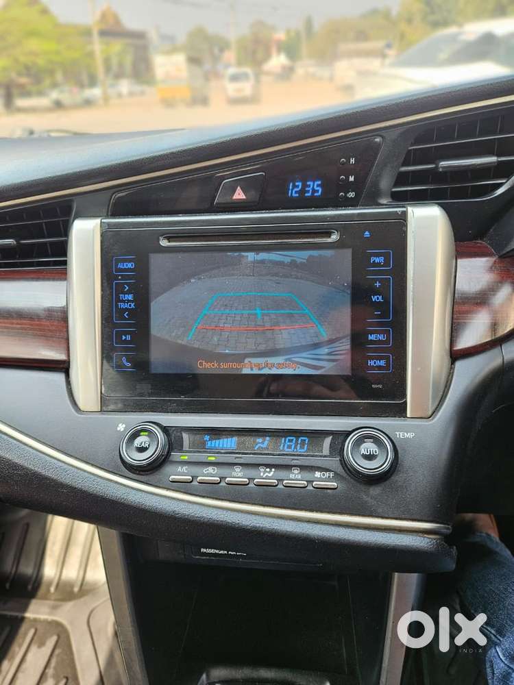 Toyota Innova Crysta 2016