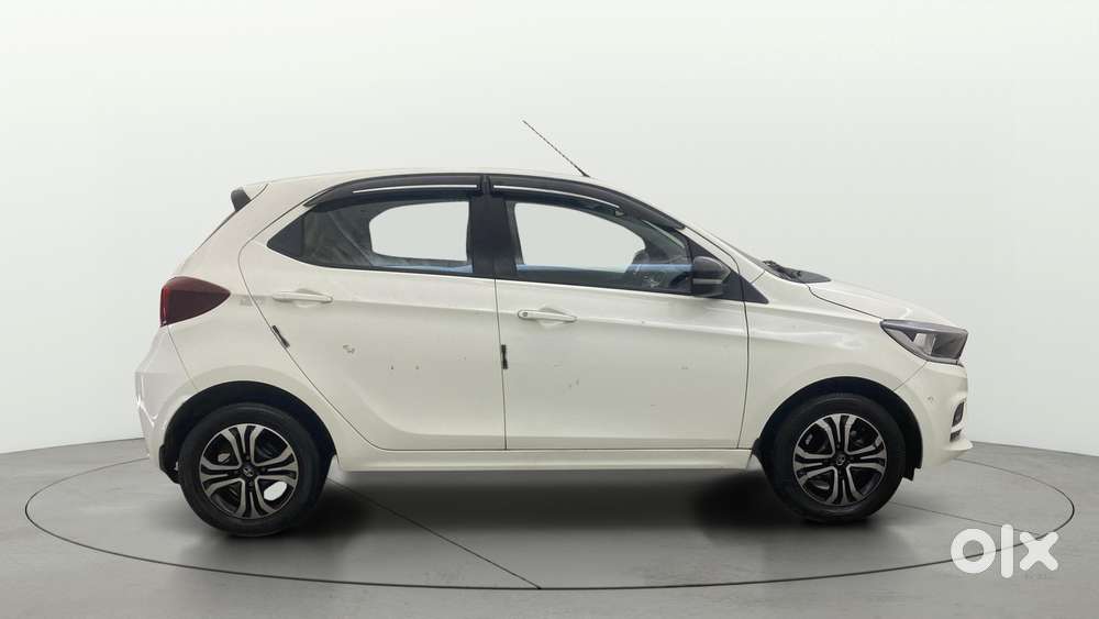 Tata Tiago 1.2 Revotron Xt, 2022, Petrol